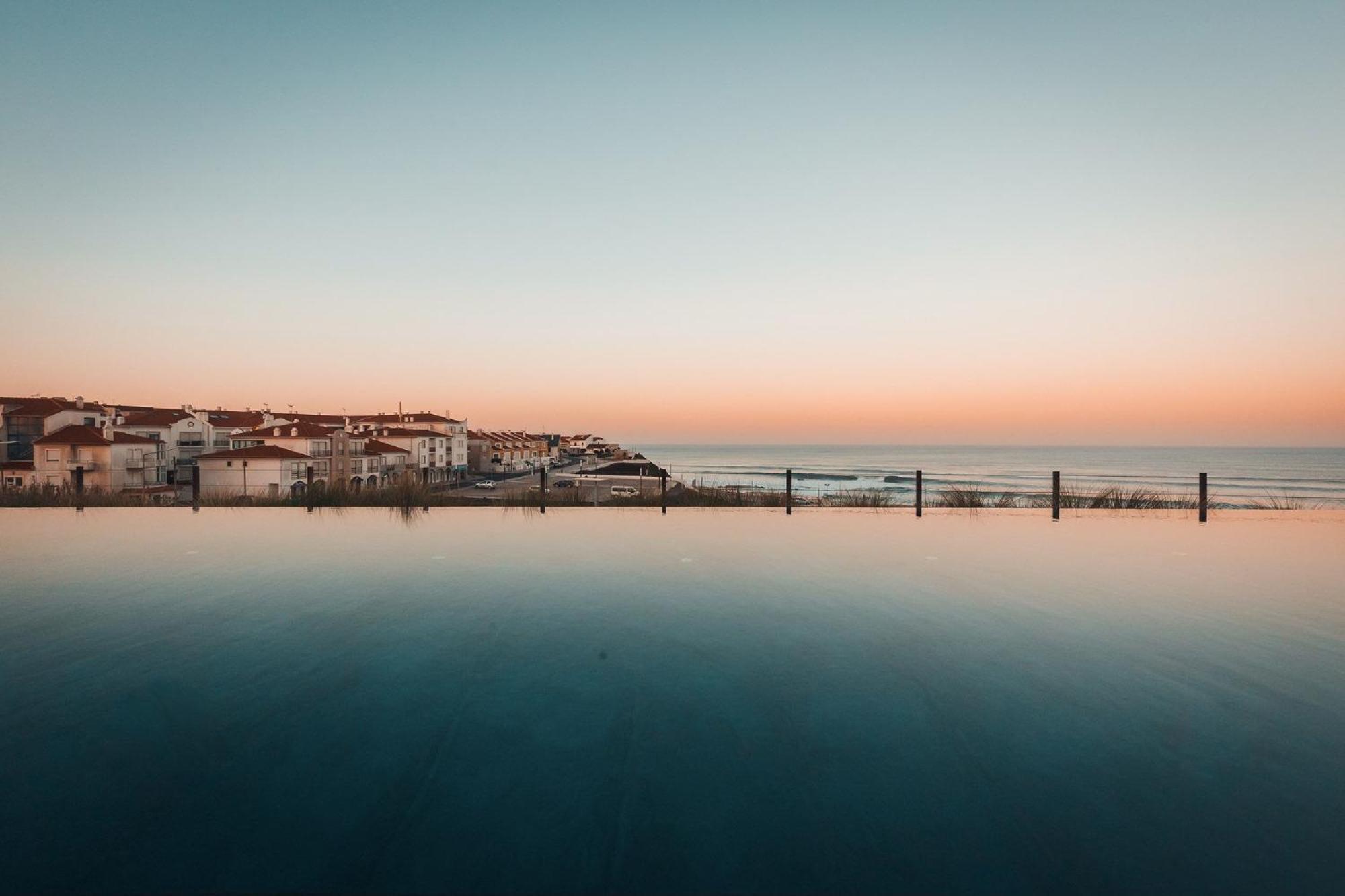 Hotel Noah Surf House Portugal Santa Cruz  Esterno foto
